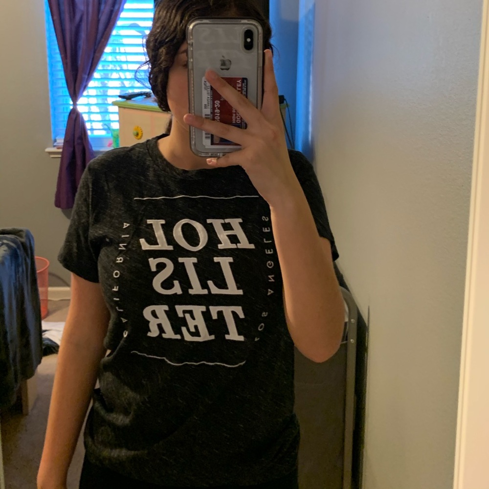 Hollister Tee